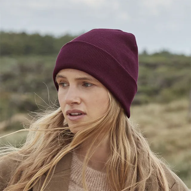 Strickmütze mit Logo besticken